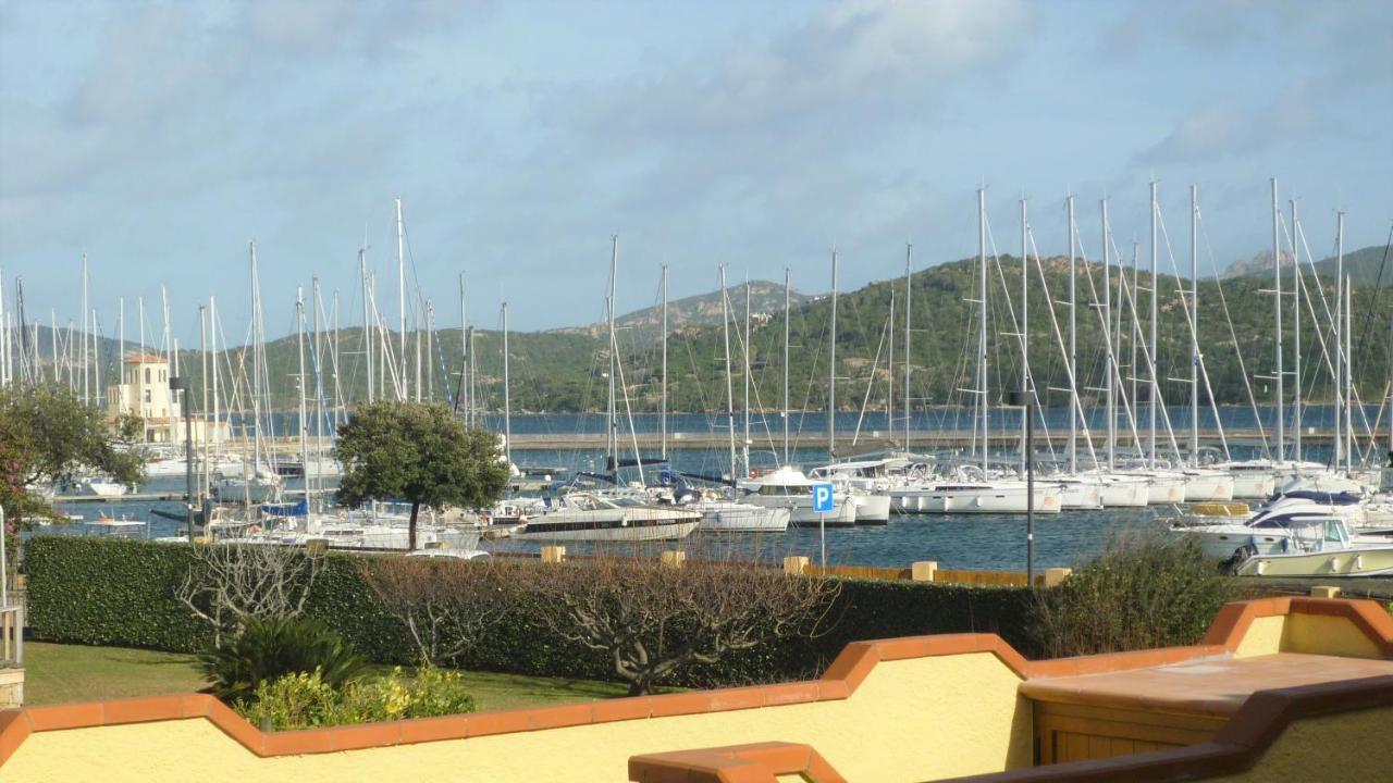 Approdo Apartment Cannigione Bagian luar foto